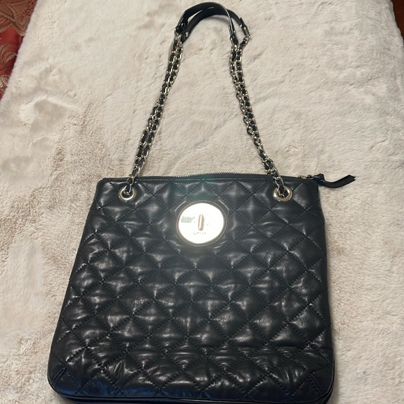 DKNY NEW buttery soft Genuine Quilted Leather  shoulder or crossbody bag - Picture 2 of 10